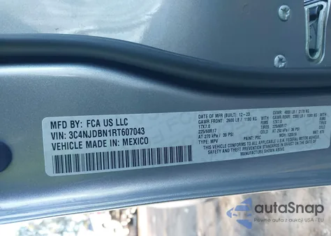 2024 Jeep Compass Latitude 4X4 from USA, damaged, VIN 3C4NJDBN1RT607043